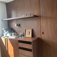 Painel e cantinho do café