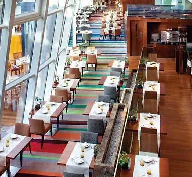 5 STAR HOTEL DINING & BAR AREA IN MUMBAI