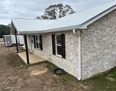 Hendrix Weatherproofing & Seamless Gutters