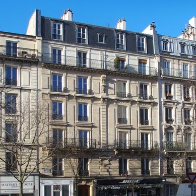 Restructuration de logements haussmanniens en milieu occupé