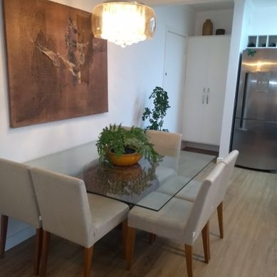 Sala de jantar integrada a cozinha
