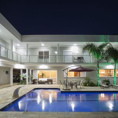 ÁREA DE LAZER - PISCINA R|S