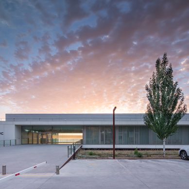 Edificio Mente y Cerebro