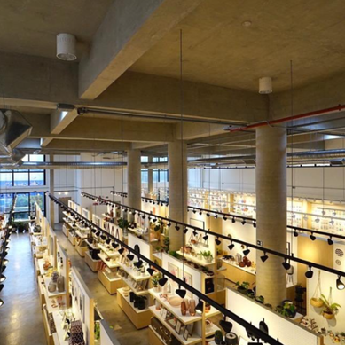 Showroom Mart