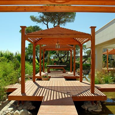 Outdoor decking & Pergolas