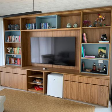 RACK DE TV COM NICHOS
