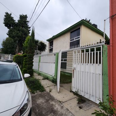 Demolición, ampliación y remodelacion estructural de vivienda residencial en Atizapan