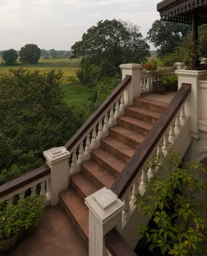 colonial rooftop garden — staircase (rural)