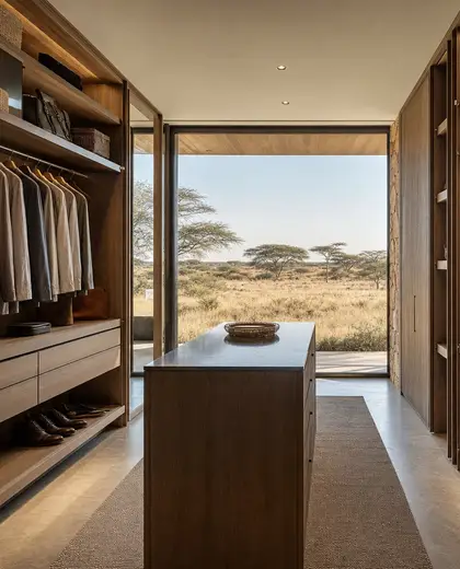 contemporary house — walk in closet (savanna)