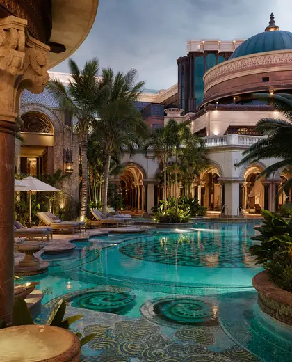 eclectic casino — pool (tropical)