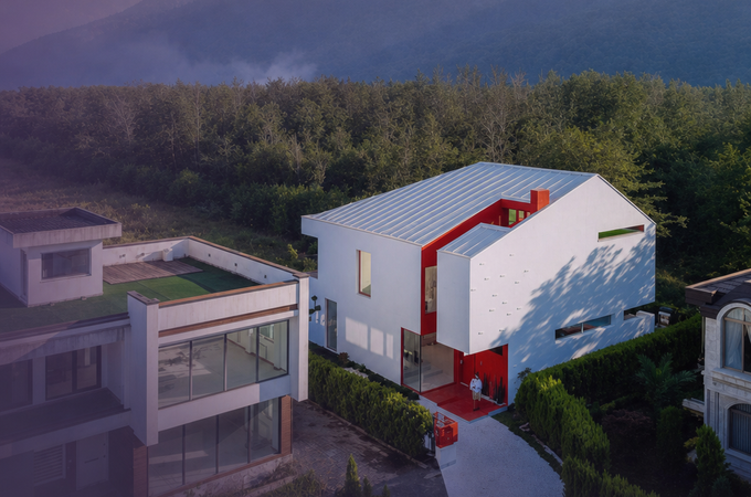 Three Contemporary Homes and a Street-Scale Reset Show Architecture’s Quiet Power