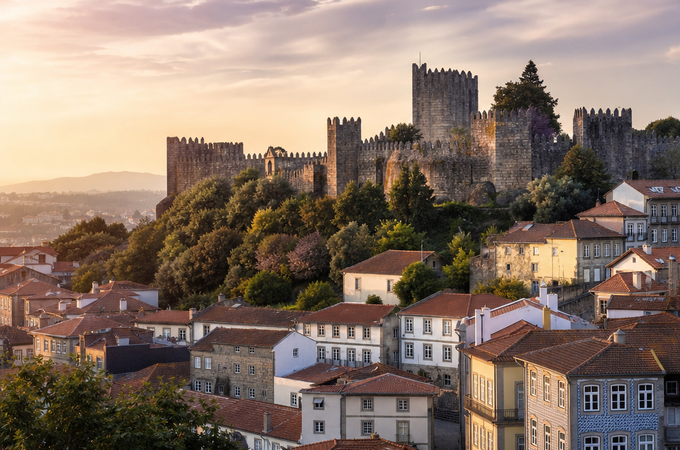 Guimarães: património, inovação e um cenário ideal para projectos de arquitectura