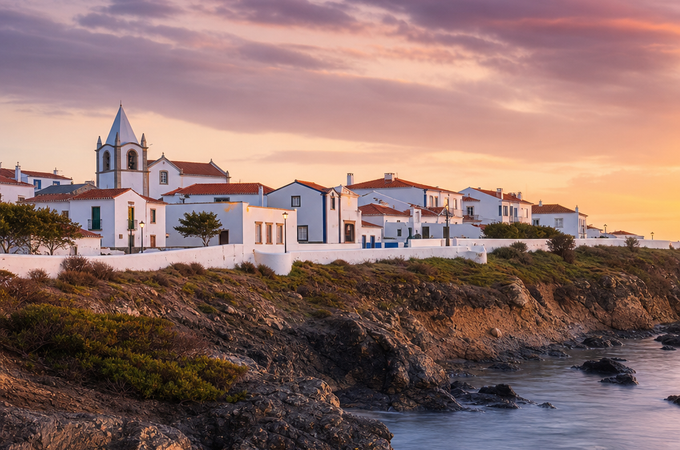 Porto Covo: identidade costeira, património e oportunidades para novos projetos