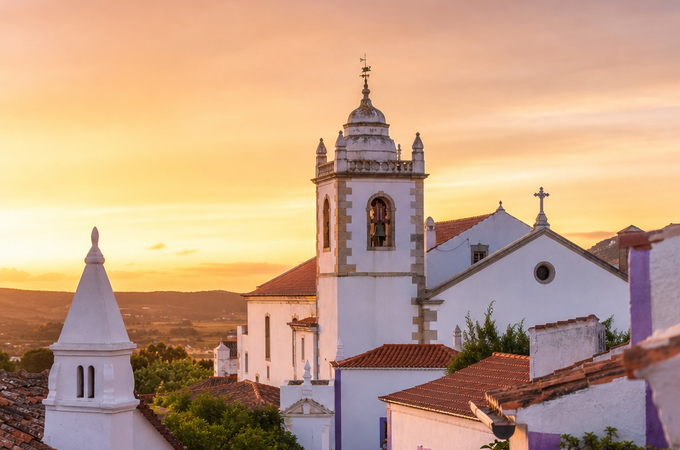São Teotónio: onde a paisagem, a tradição e o projeto contemporâneo se encontram