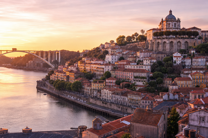 Vila Nova de Gaia: tradição, frente ribeirinha e novas oportunidades para projectos de arquitectura