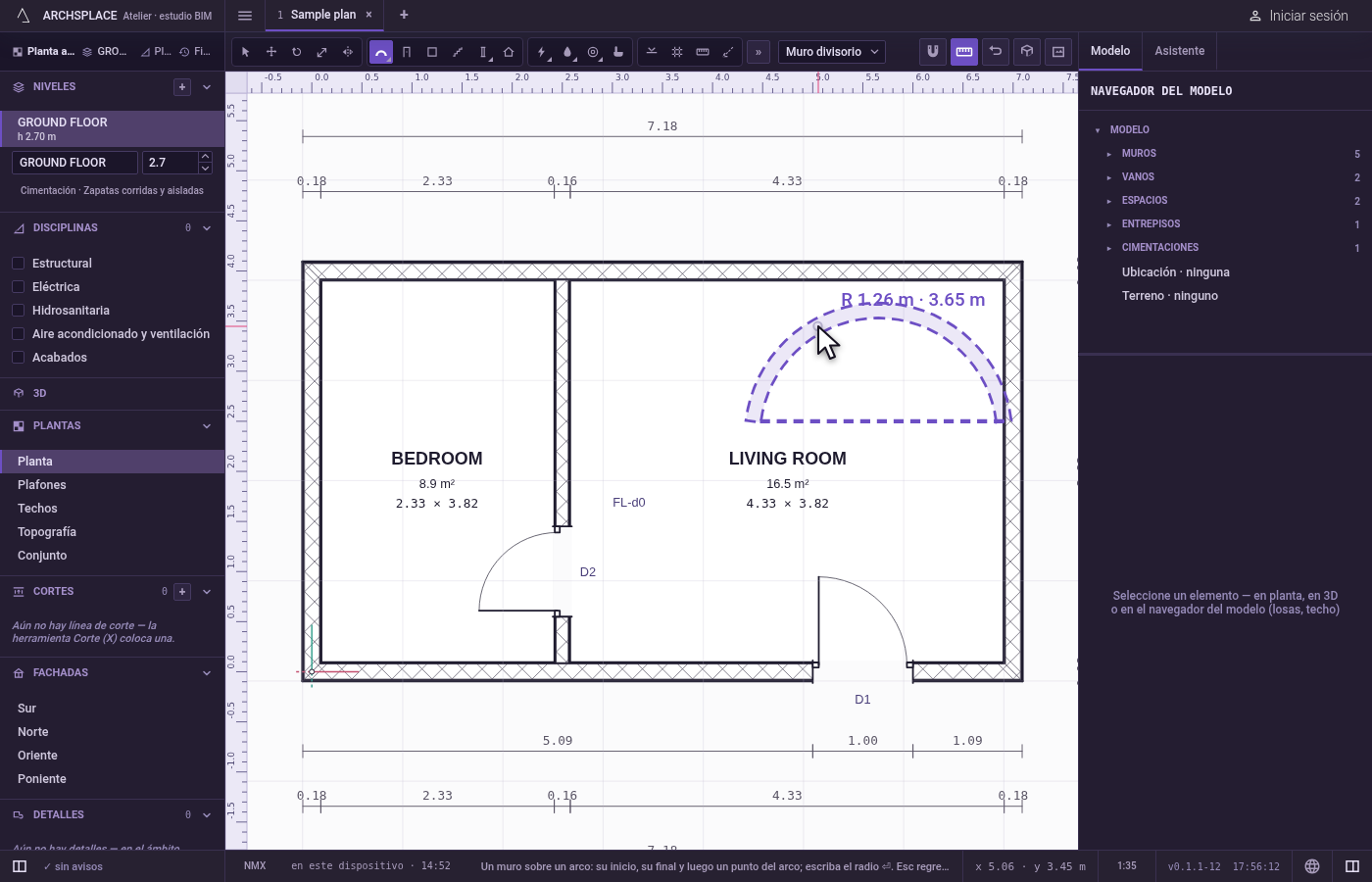 Curve el muro. Saque el cursor de la línea entre los dos extremos: el muro se curva pasando por el cursor, con su espesor, y junto a él el estudio escribe su radio y su longitud a lo largo del arco.